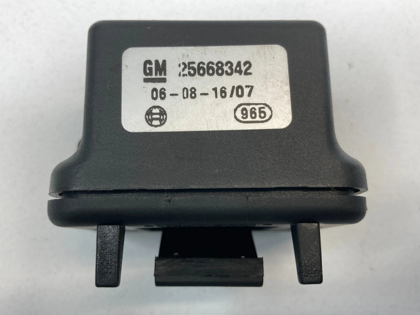 2006 2007 2008 CADILLAC DTS PARK ASSIST BACKUP REVERSE ALARM SENSOR 25668342 OEM