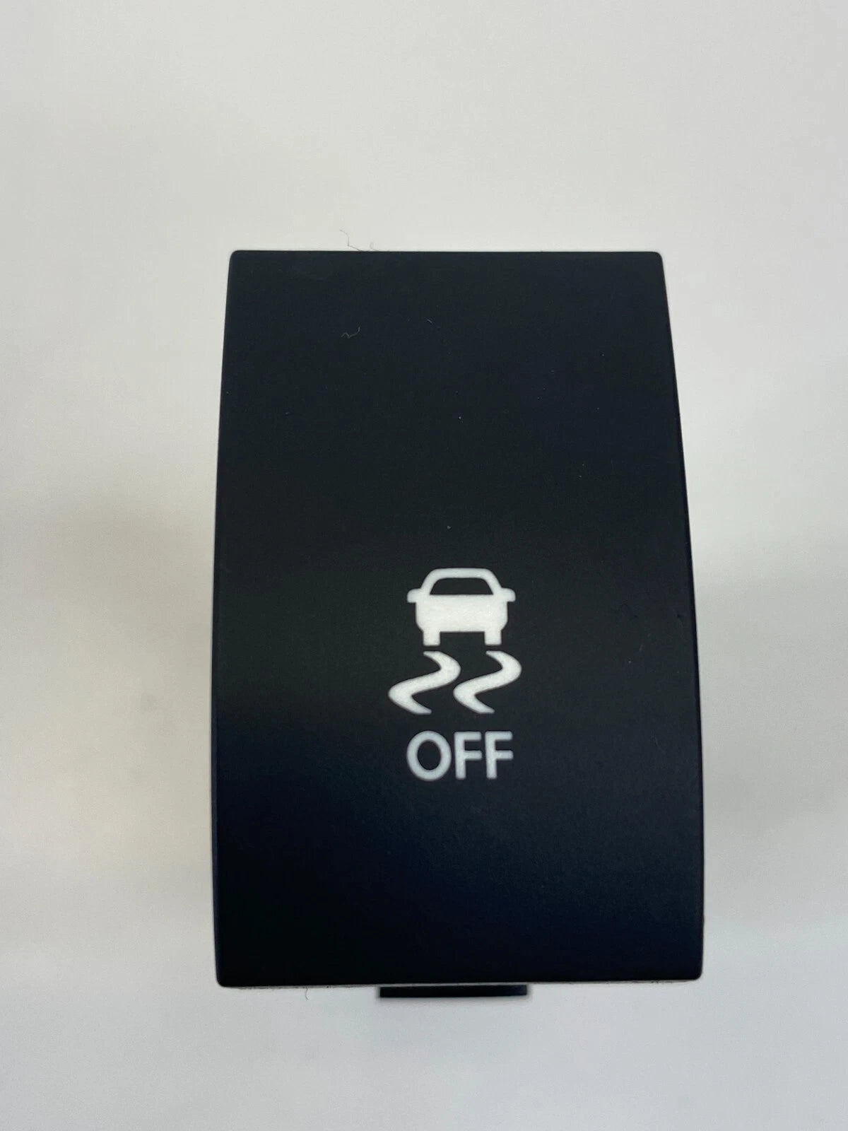 2010 2011 2012 2013 KIA FORTE DASH TRACTION BUTTON SWITCH 202007239 OEM