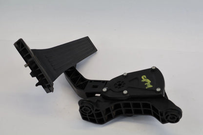 2009-2014 HYUNDAI SONATA ACCELERATOR GAS PEDAL W/ TRAVEL SENSOR 32700-3Q100