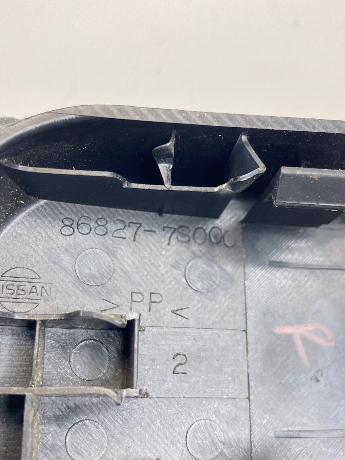 2004-2008 Nissan Maxima Front Right Seat Belt Retractor Lower Cover 86827-7S000