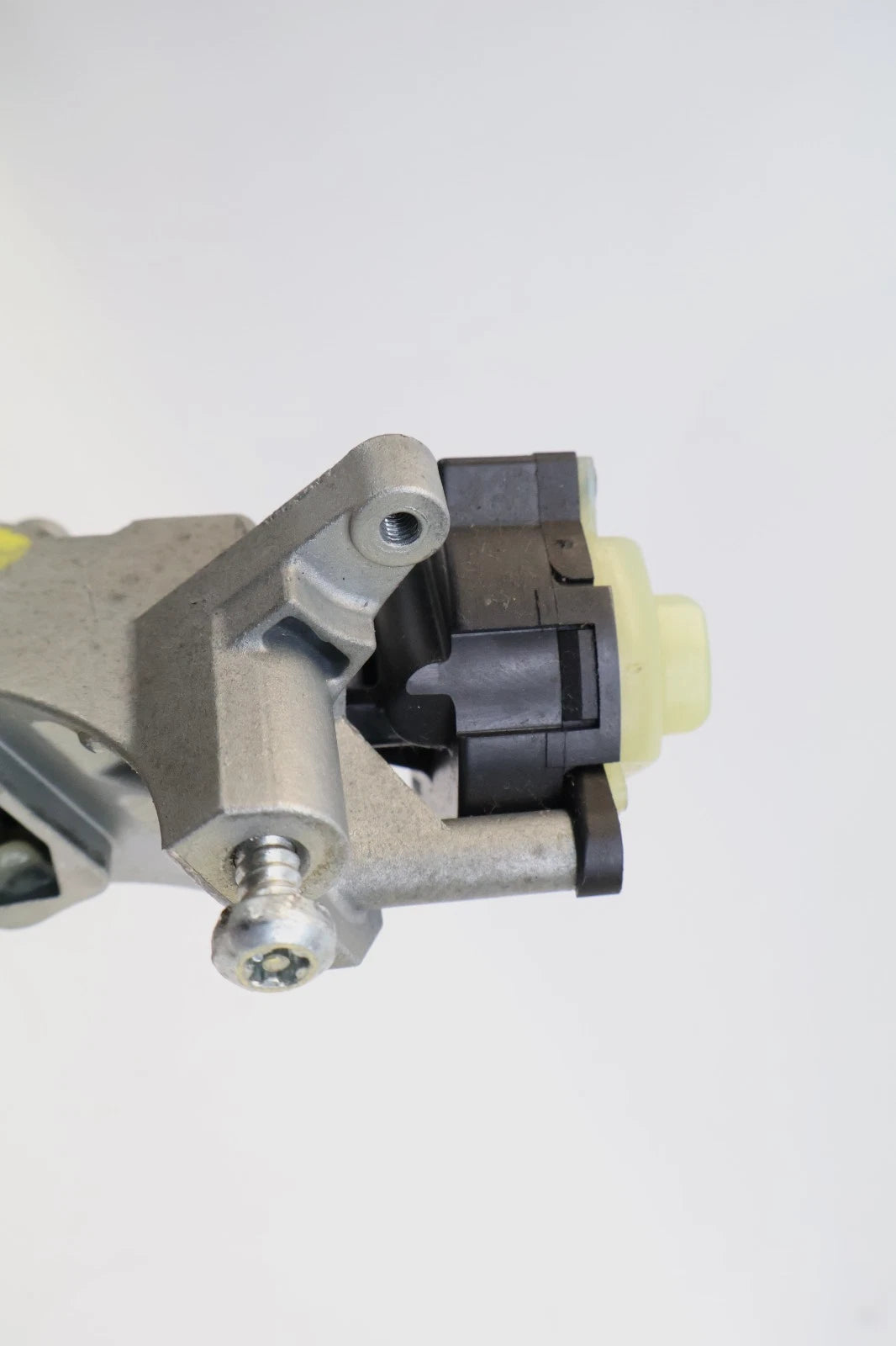 07-17 JEEP COMPASS IGNITION LOCK CYLINDER SWITCH HOUSING W/ KEY MODULE 05026218A