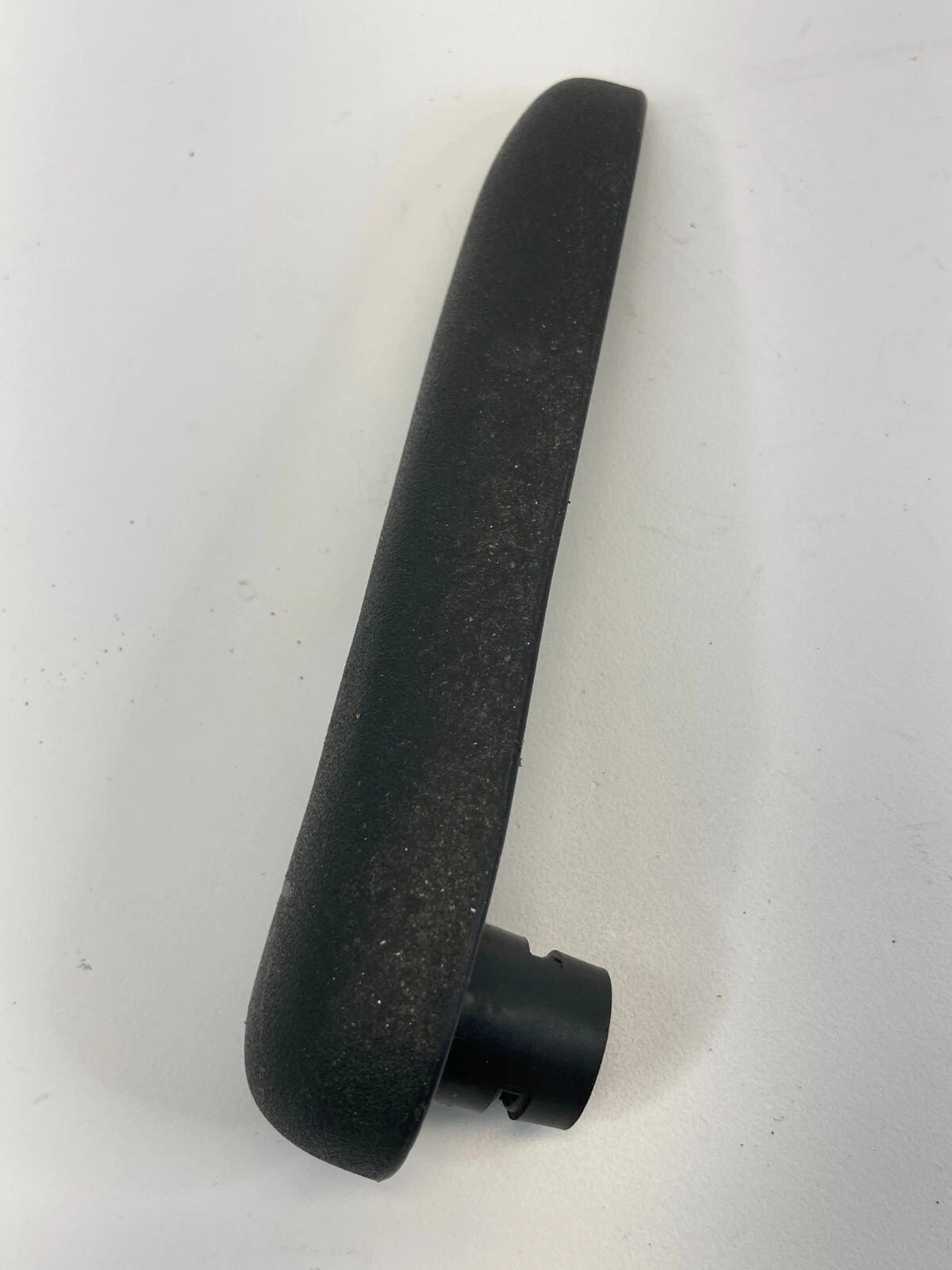 2006-2008 PONTIAC GRAND PRIX LEFT SIDE SEAT RECLINER HANDLE LEVER 16804445