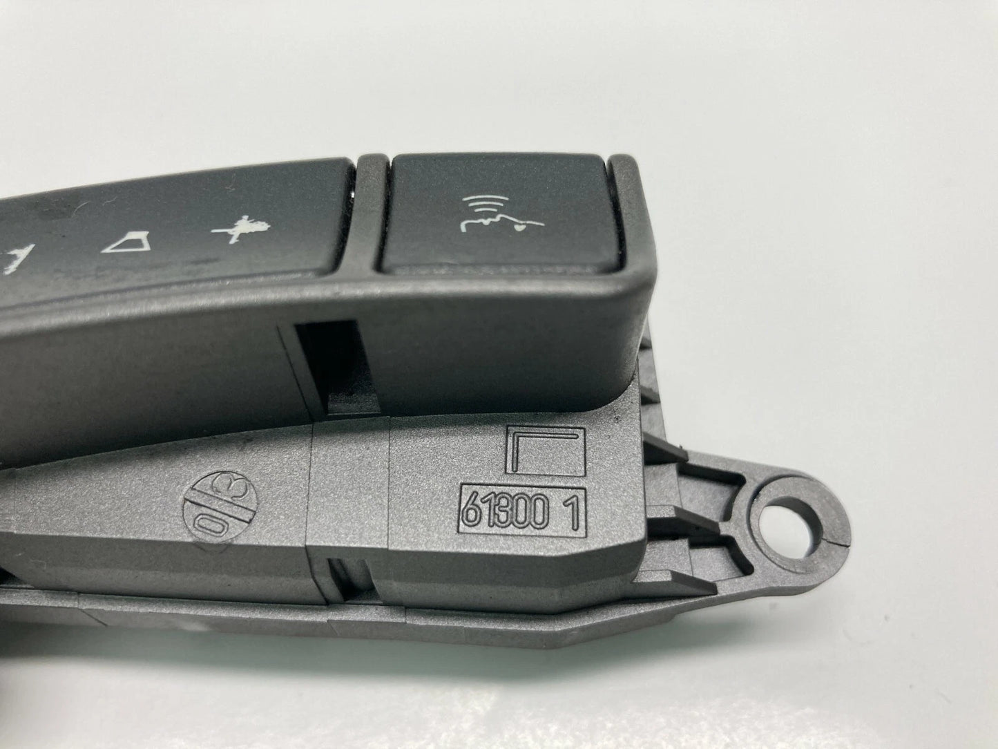 2002 2003 2004 2005 BMW 745I 745LI STEERING WHEEL AUDIO PHONE SWITCH 61316911585