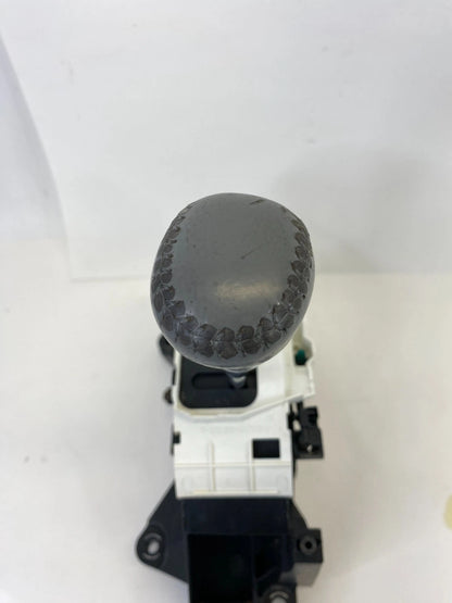 2005-2007 TOYOTA AVALON AUTOMATIC FLOOR GEAR SHIFTER LEVER HANDLE ASSEMBLY OEM