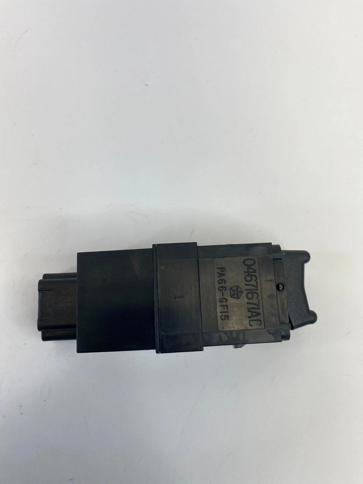 2001-2005 CHRYSLER PT CRUISER REAR WINDSHIELD WIPER CONTROL SWITCH BUTTON
