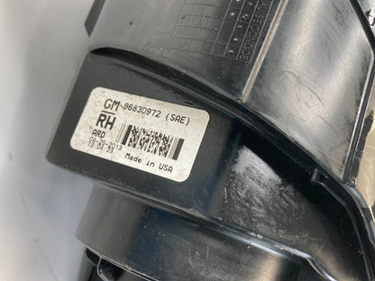 12-16 CHEVROLET SONIC FRONT RIGHT PASSENGER SIDE HEADLIGHT LAMP HALOGEN 96830972