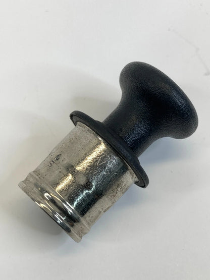 2005 2006 2007 CHRYSLER 300 POWER OUTLET CIGARETTE LIGHTER SOCKET OEM