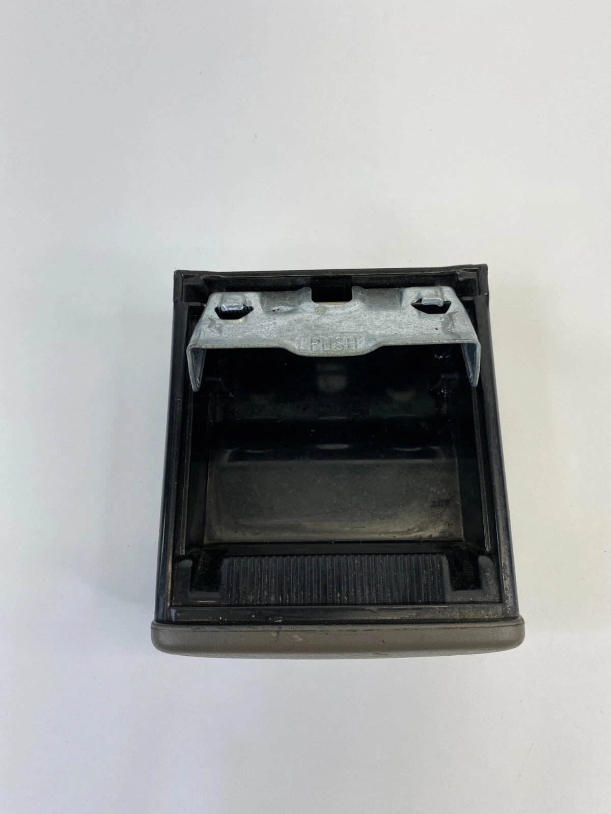 1998-2002 TOYOTA COROLLA CENTER DASH LOWER ASH TRAY ASHTRAY STORAGE INSERT OEM