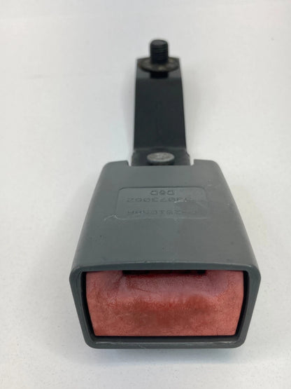 2007 2008 DODGE CALIBER SXT HATCHBACK FRONT RIGHT PASS SIDE SEAT BELT BUCKLE OEM