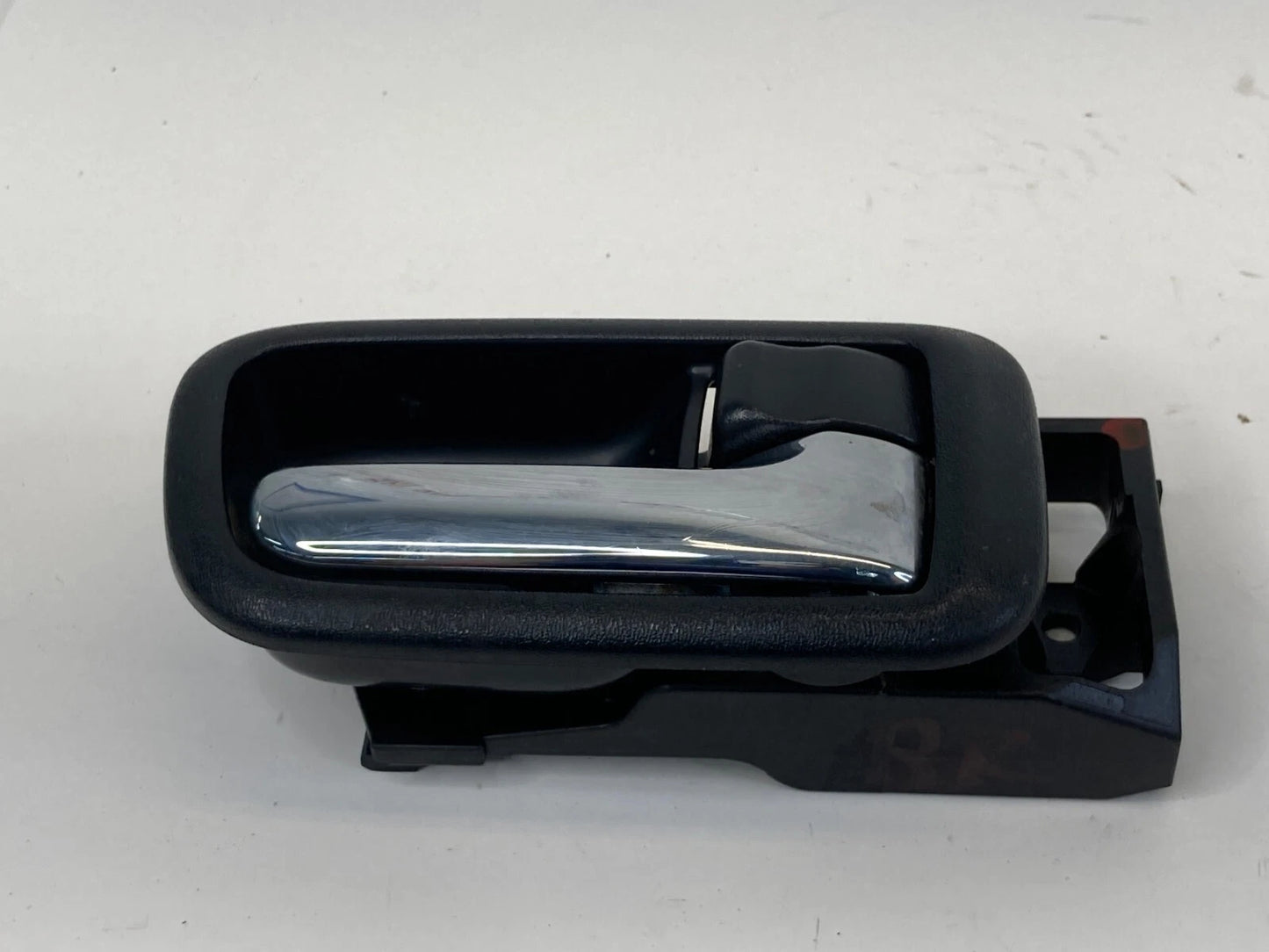 1999-2003 LEXUS RX300 REAR RIGHT BACK SIDE INTERIOR DOOR HANDLE ASSEMBLY OEM