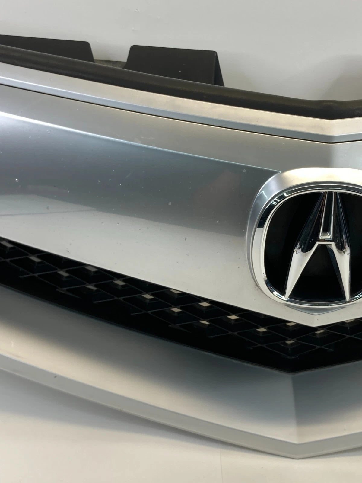 2010 2011 2012 2013 ACURA RDX FRONT BUMPER UPPER GRILL GRILLE W/ EMBLEM OEM