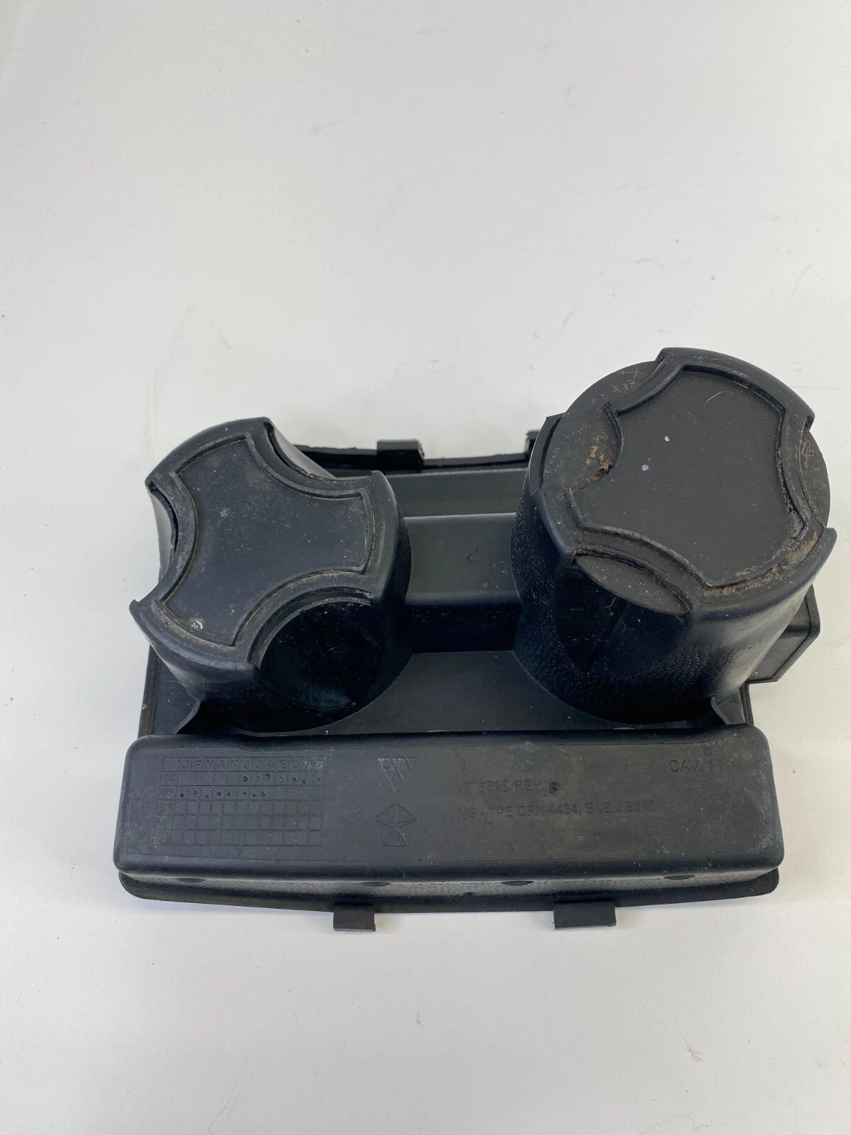 2005-2007 JEEP GRAND CHEROKEE FRONT CENTER CONSOLE CUP HOLDERS BEZEL OEM FACTORY