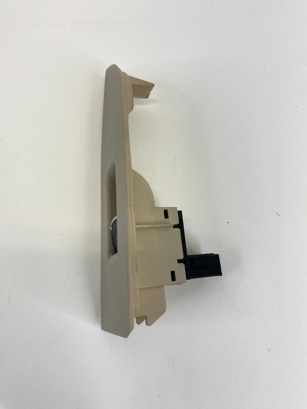 2009-2017 Volkswagen CC Rear Left Side Door Window Switch w/ Bezel 3C8867375A