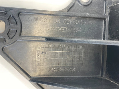 2009-2011 CHEVROLET AVEO ENGINE CONTROL MODULE SUPPORT BRACKET COVER 96651953