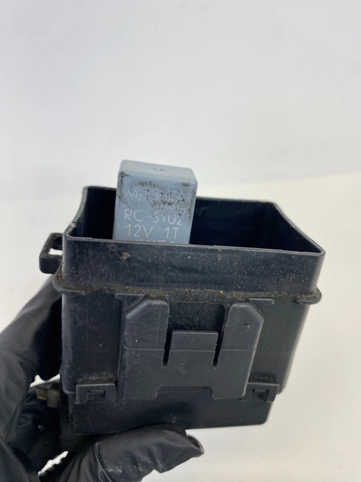 2005 2006 2007 Honda Odyssey AT Under Hood Small Fuse Box Relay Relay Box OEM