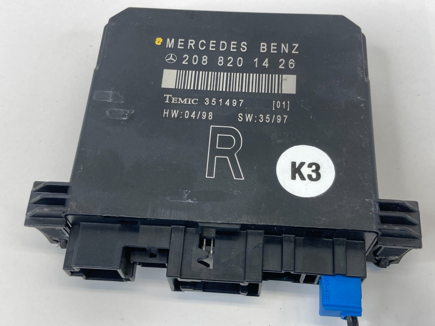 1998-2002 Mercedes-Benz E430 Front Right Door Control Module 208-820-14-26 OEM