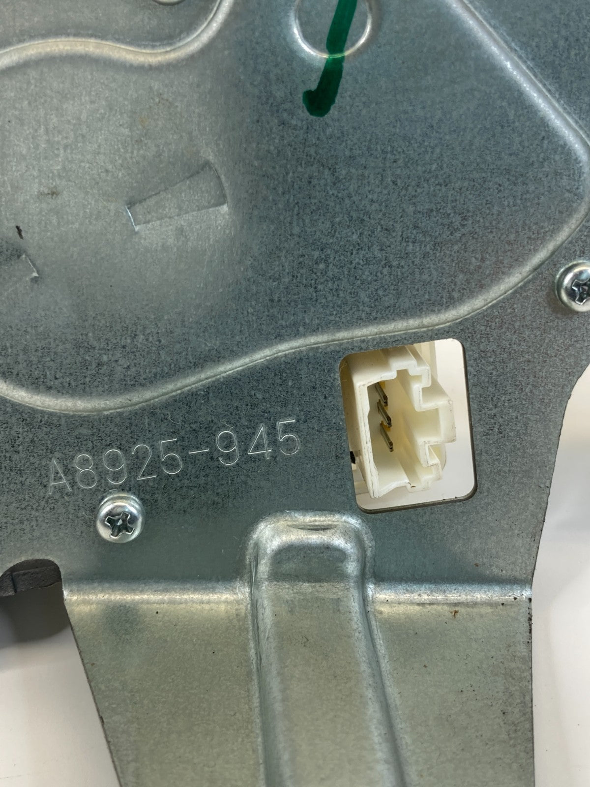 2010-2017 GMC Terrain Rear Windshield Wiper Motor Assy A8925-945