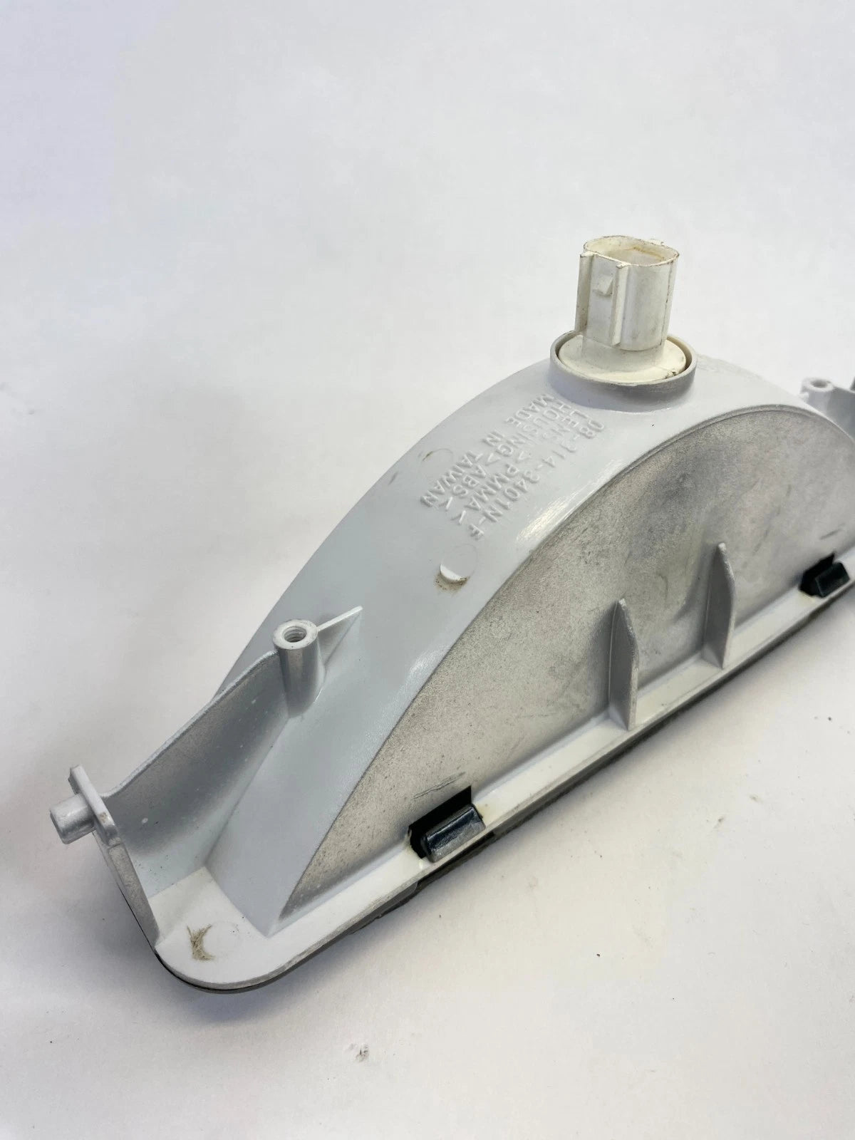2000-2005 ECLIPSE REAR THIRD BRAKE LIGHT LAMP HIGH MOUNT STOP AFTERMARKET