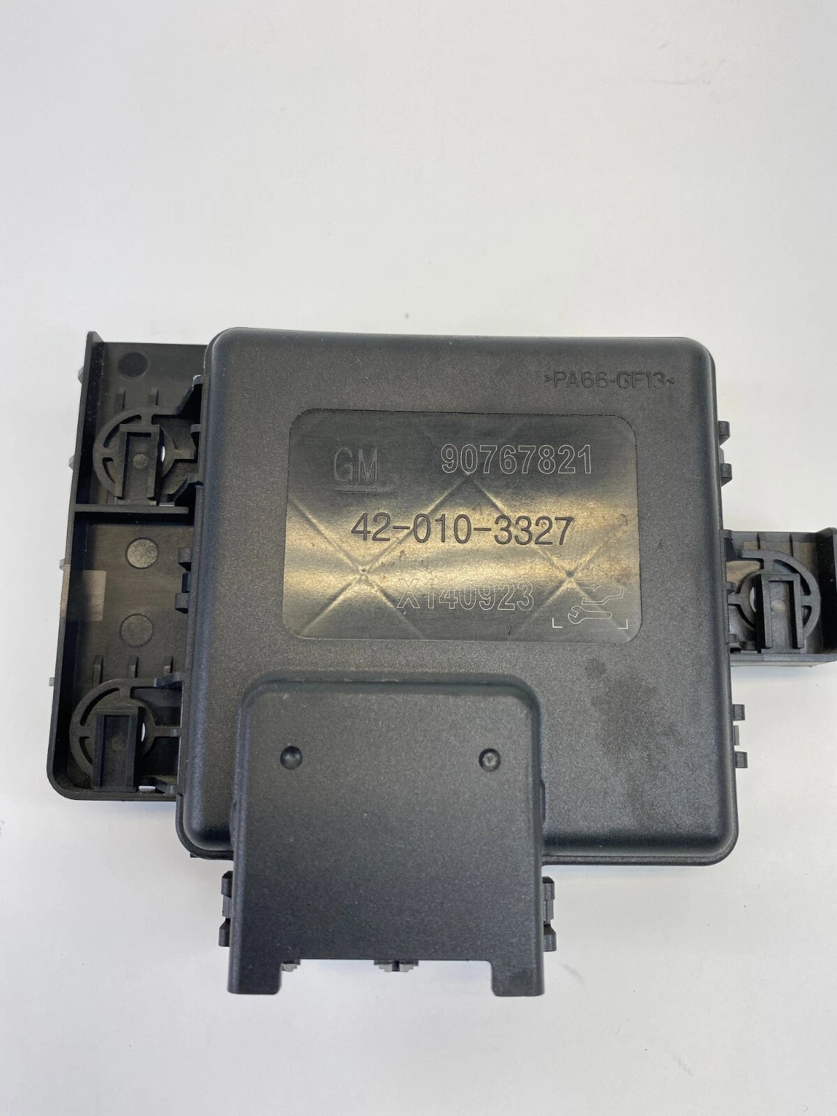 2014 2015 CHEVROLET MALIBU 2.5L L4 PARKING ASSIST CONTROL MODULE OEM 90767821