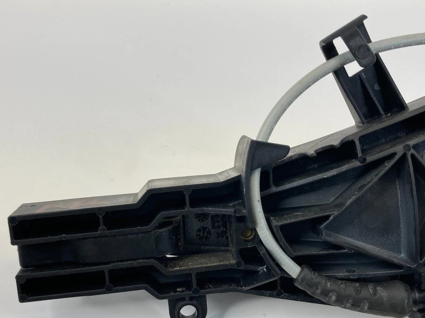 07 08 BMW 328XI FRONT RIGHT SIDE EXTERIOR OUTER DOOR HANDLE W LIGHT WIRE OEM
