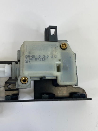 2003-2012 Land Rover Range Rover Trunk Left Tailgate Lock Latch Actuator Switch