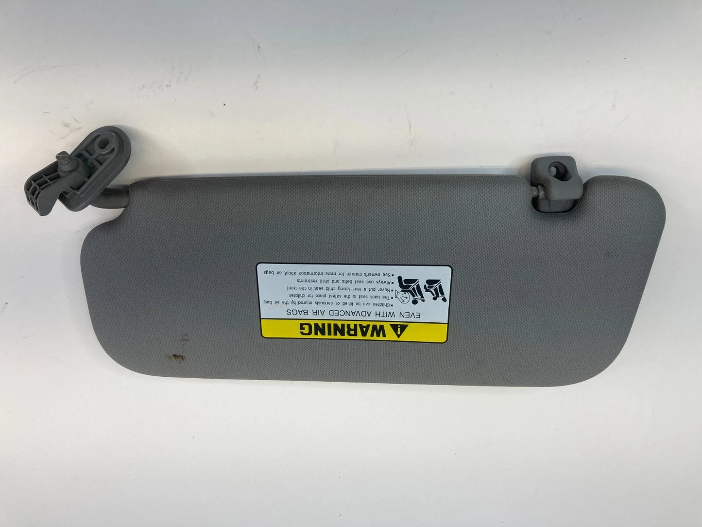 2014-2017 HYUNDAI ACCENT FRONT RIGHT PASSENGER SIDE SUNVISOR SUN VISOR SHADE OEM