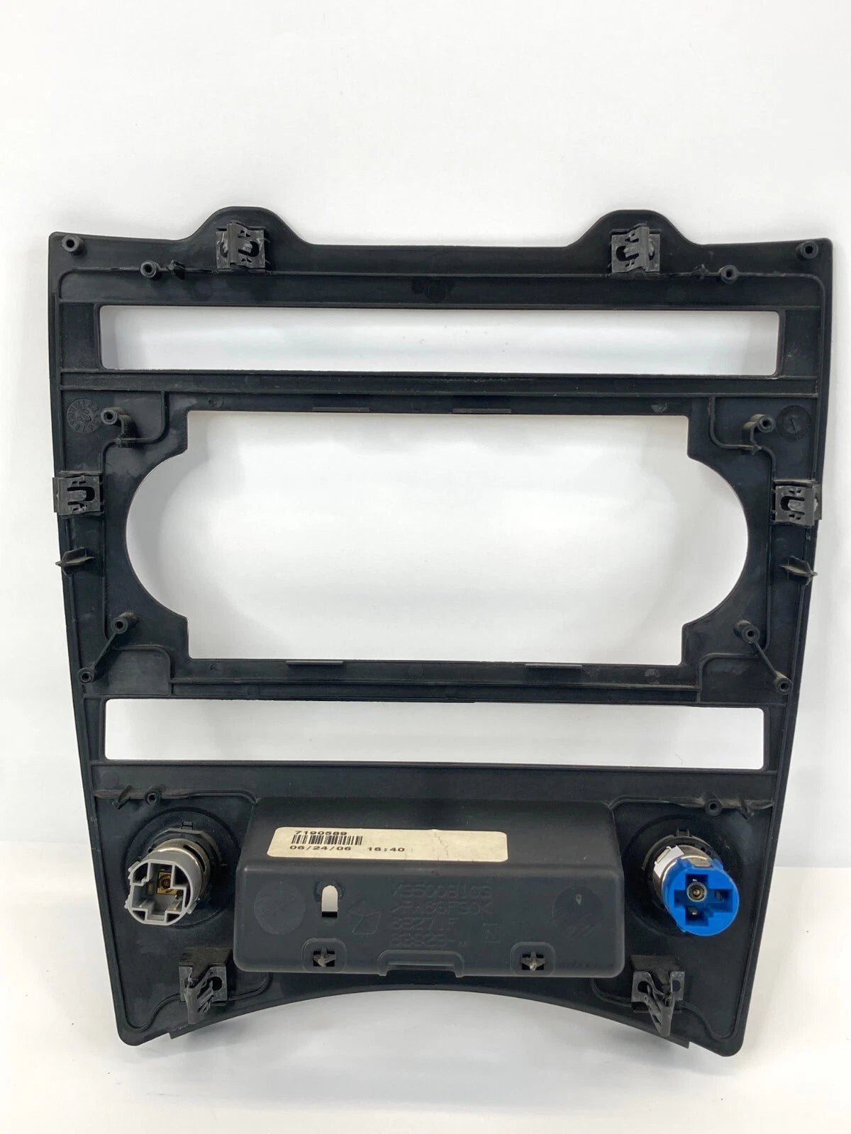 2005-2007 JEEP GRAND CHEROKEE INSTRUMENT PANEL BEZEL W/ POWER OUTLET X35008103