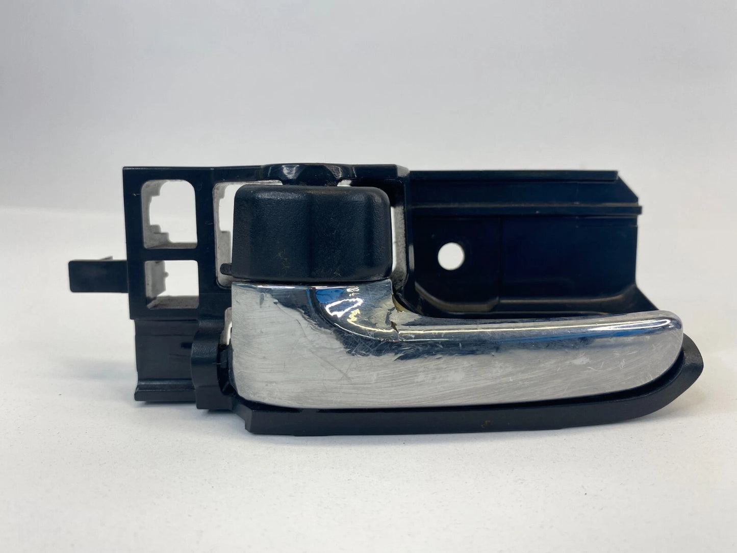 2003-2008 TOYOTA MATRIX FRONT LEFT DRIVER SIDE INNER DOOR HANDLE 69274-02010 OEM