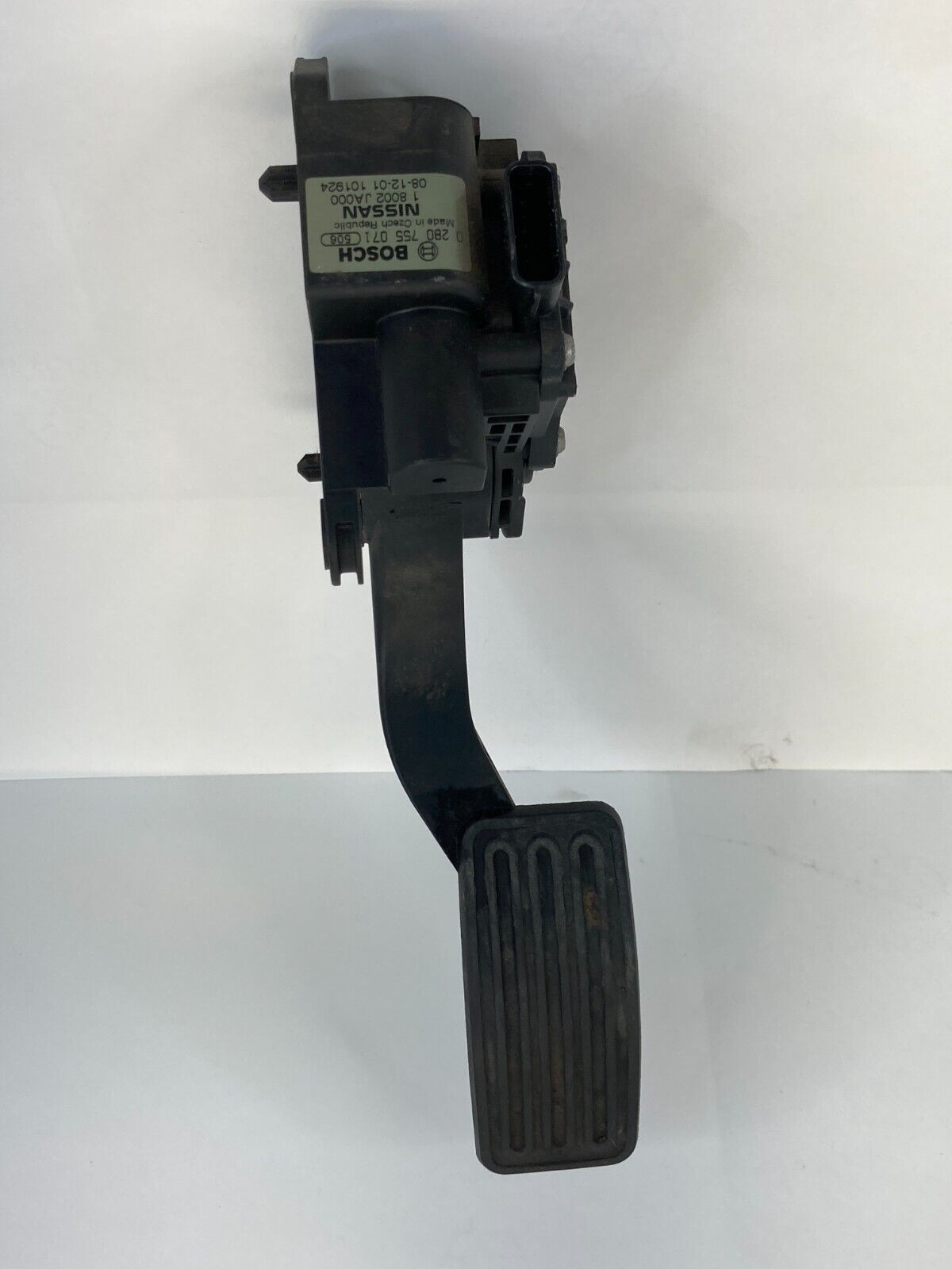 2007-2013 Nissan Altima Sedan Pedal Travel Sensor Accelerator 18002-JA000 OEM