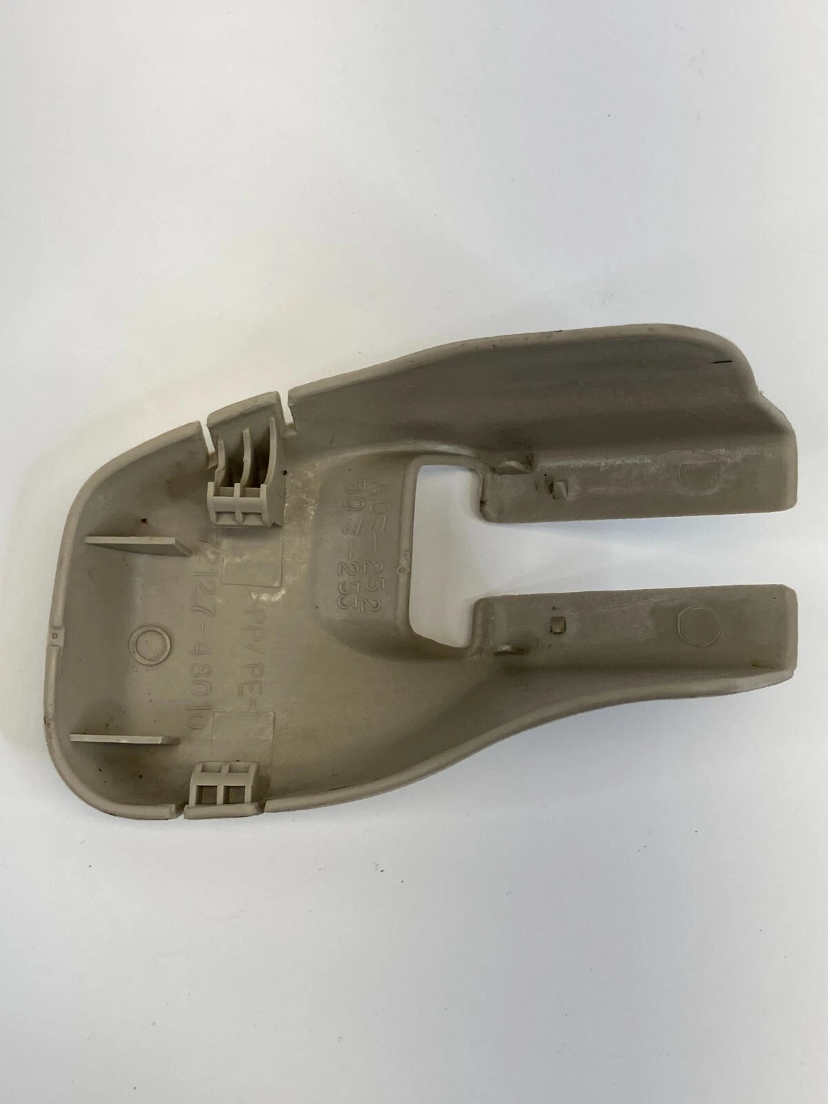 2001 2002 2003 TOYOTA HIGHLANDER LEFT SEAT TRACK COVER TRIM CAP 72127-48010 OEM