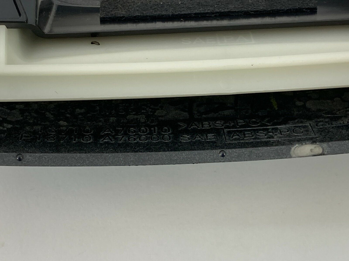 08-13 Nissan Rogue A/T Floor Center Console Shift Shifter Indicator Bezel Trim