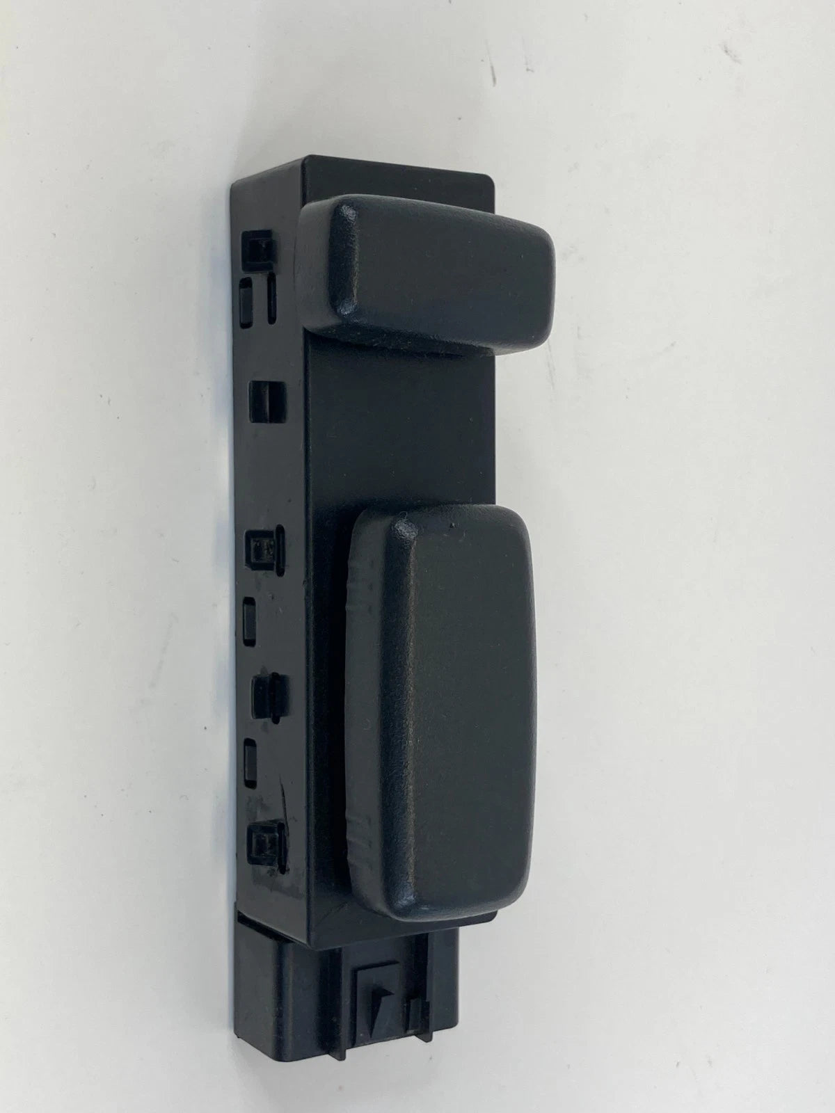 2009-2017 Chevrolet Traverse Front Left Driver Power Seat Control Switch OEM