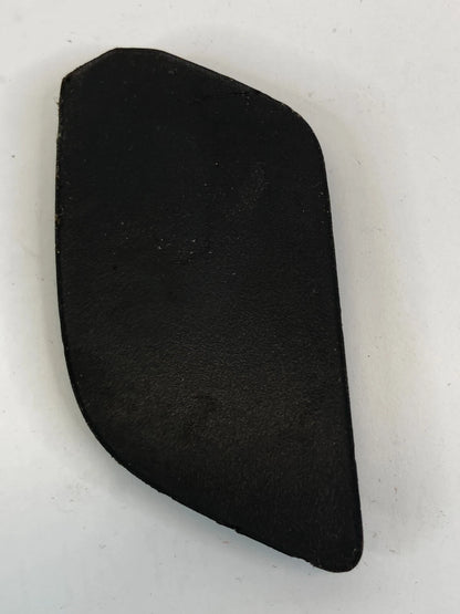 2010-2017 CHEVROLET EQUINOX FRONT LEFT DRIVER HANDLE SCREW COVER BEZEL 13577267