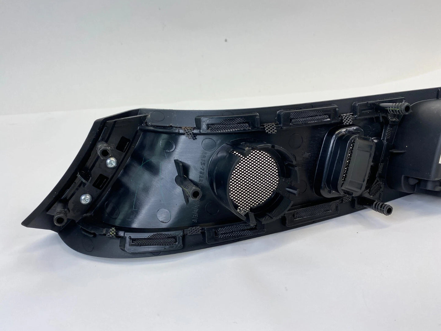 2016-2019 FORD POLICE INTERCEPTOR UTILITY FRONT RIGHT DOOR INNER HANDLE 7822600A