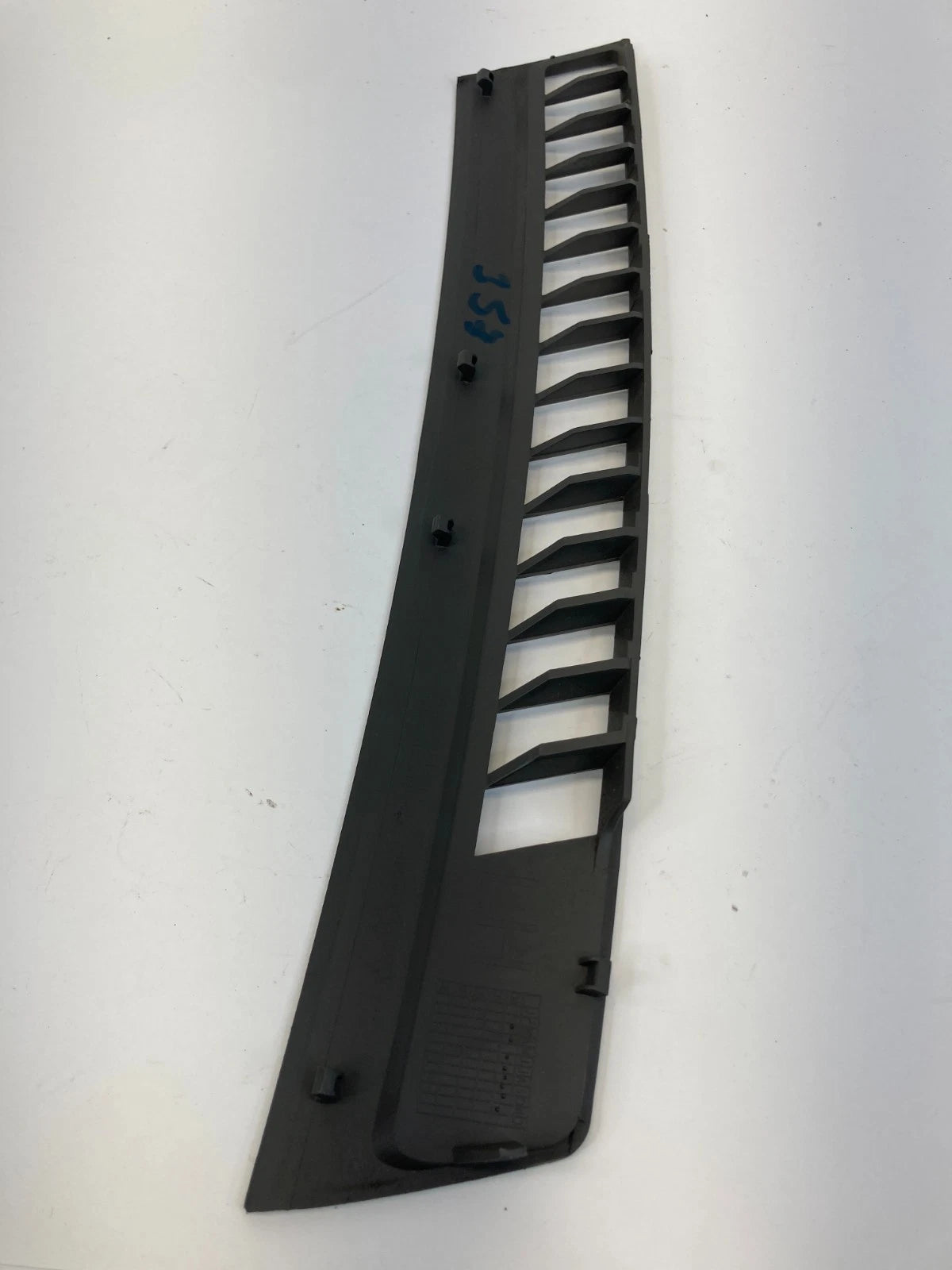 05 06 JEEP GRAND CHEROKEE UPPER LEFT DASH DEFROST GARNISH VENT COVER 5JM67TRM