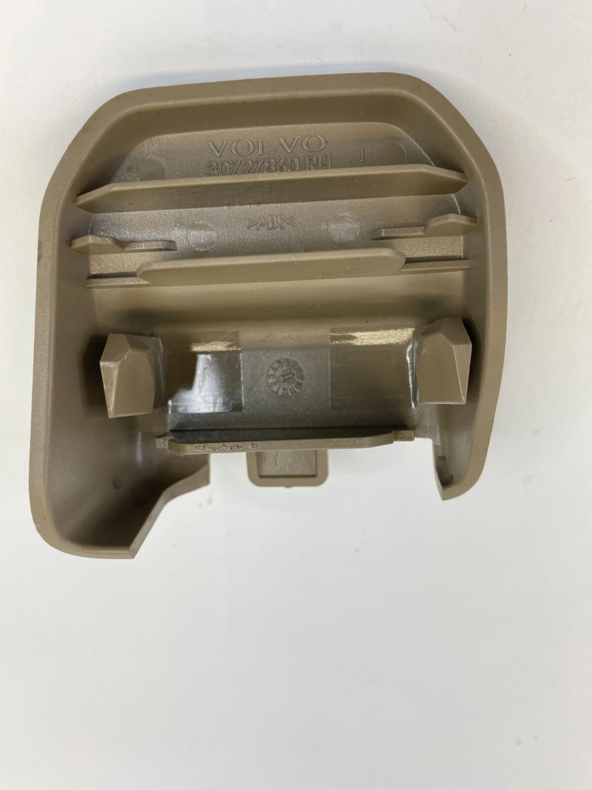 2008-2016 VOLVO XC70 FRONT RIGHT SIDE SEAT TRACK RAIL TRIM COVER 30727860 OEM