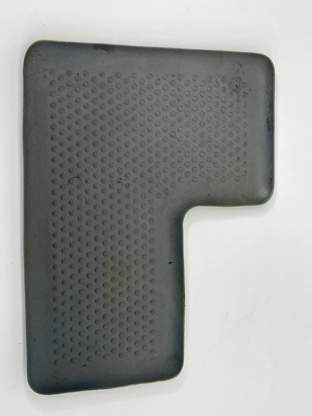 2005-2010 VOLKSWAGEN JETTA REAR CONSOLE MAT RUBBER LINER INSERT 1K0-863-328B OEM