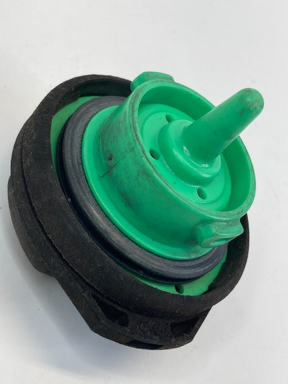 2009-2016 Audi A4 Quattro 10-16 Audi S4 Sedan Fuel Gas Tank Cap Cover Lid OEM