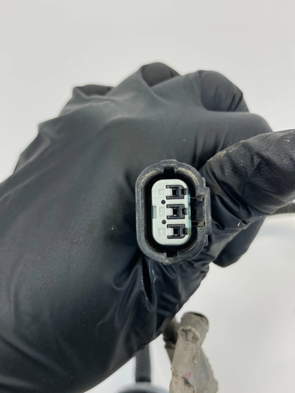 2005-2010 HONDA ODYSSEY REAR RIGHT PASSENGER TAIL LIGHT WIRING HARNESS LOOM OEM