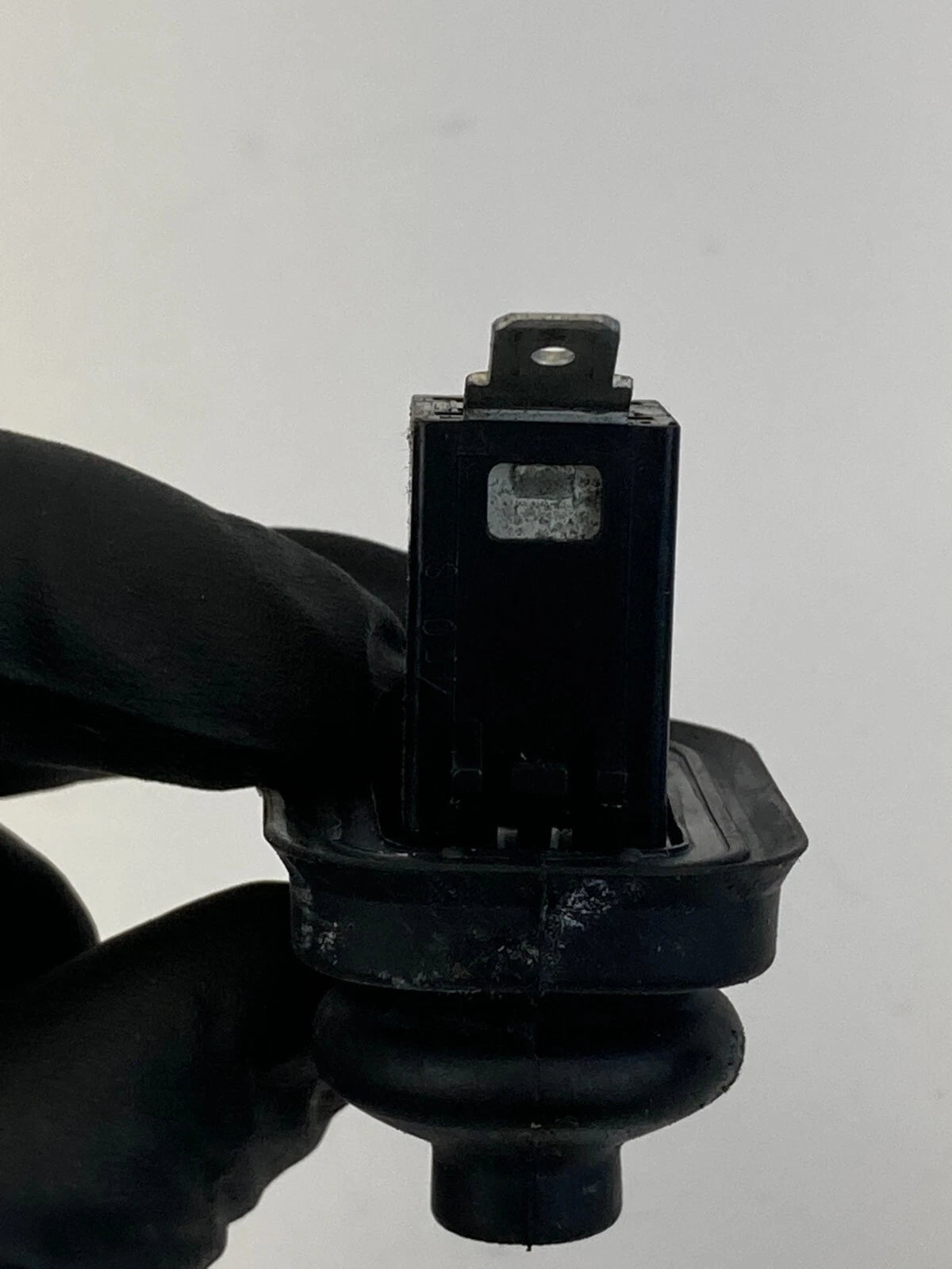 2001-2006 ACURA MDX FRONT RIGHT SIDE DOOR AJAR JAMB LIGHT SWITCH SENSOR OEM