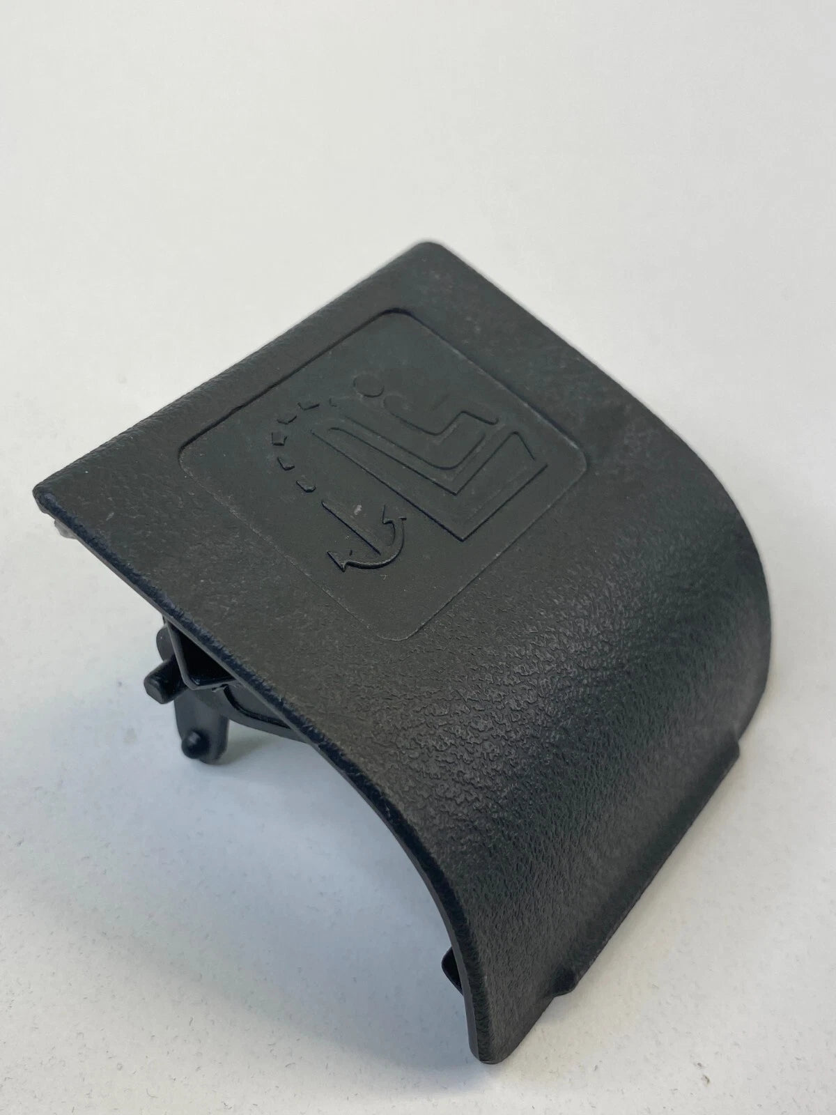2003-2007 HONDA ACCORD SEDAN REAR CHILD SEAT LATCH CAP COVER 84512SDA OEM