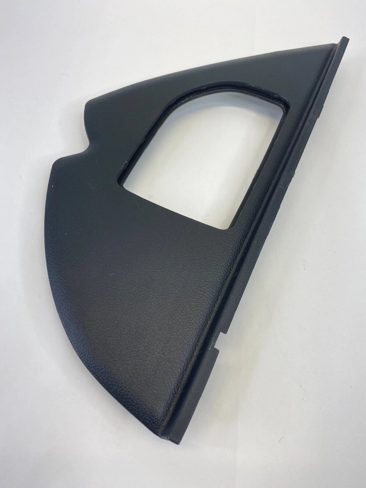2010-2013 KIA FORTE FRONT DASH LEFT DRIVER SIDE FUSE BOX COVER TRIM PANEL CAP