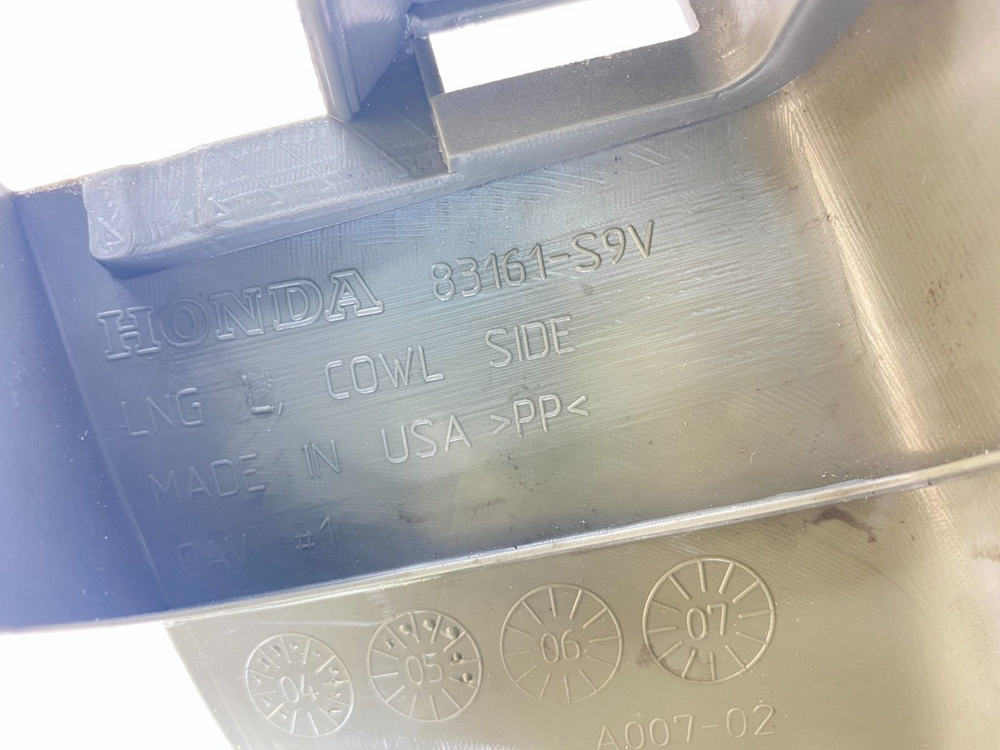 2005-2008 Honda Pilot Front Left Driver Side Door Cowl Trim Kick Panel 83161S9V