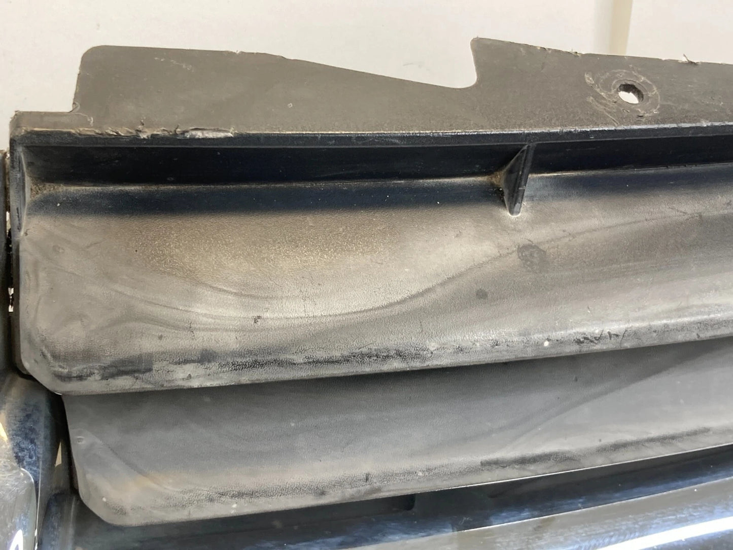 2009 2010 09 10 DODGE JOURNEY FRONT BUMPER UPPER GRILL GRILLE 05113151AA OEM