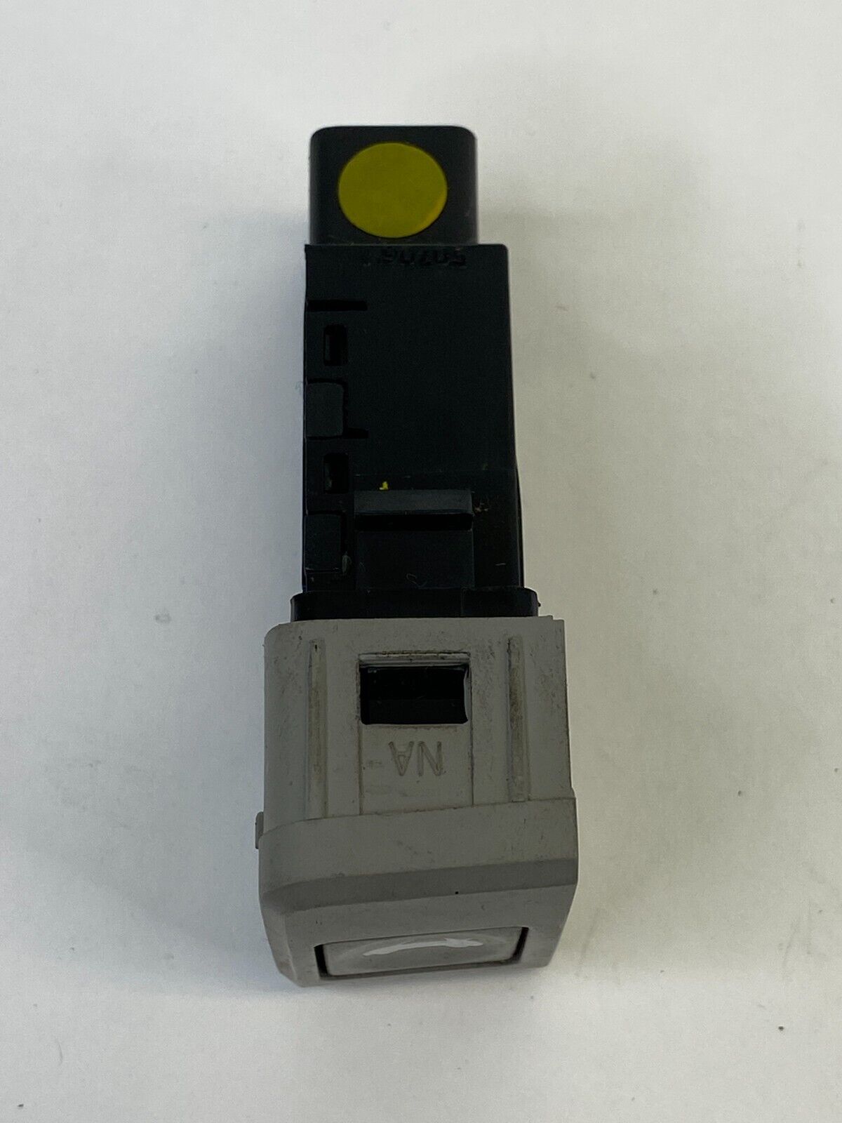 2004-2006 Kia Spectra Sedan Trunk Deck Lid Release Open Switch Button OEM