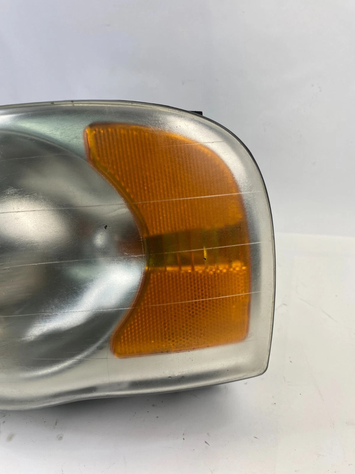 2003-2005 DODGE RAM 2500 LEFT FRONT DRIVER SIDE HEAD LIGHT LAMP 55077121AD OEM