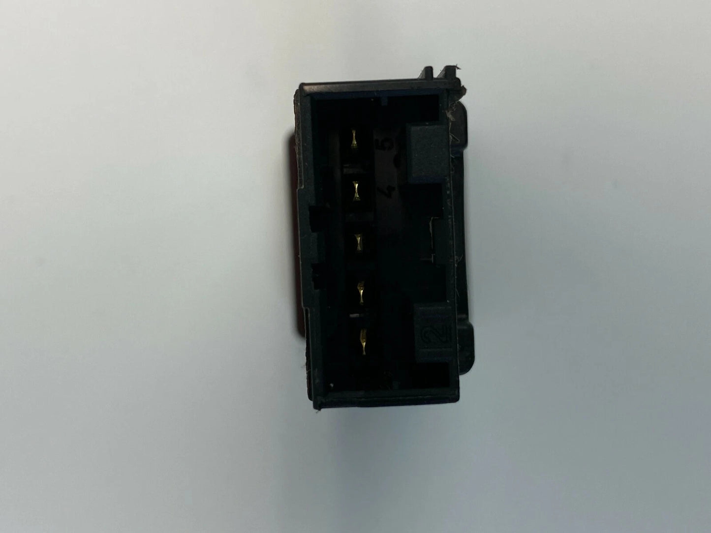 2003 2004 LAND ROVER DISCOVERY HILL DESCENT CONTROL SWITCH BUTTON YUG000740PUY