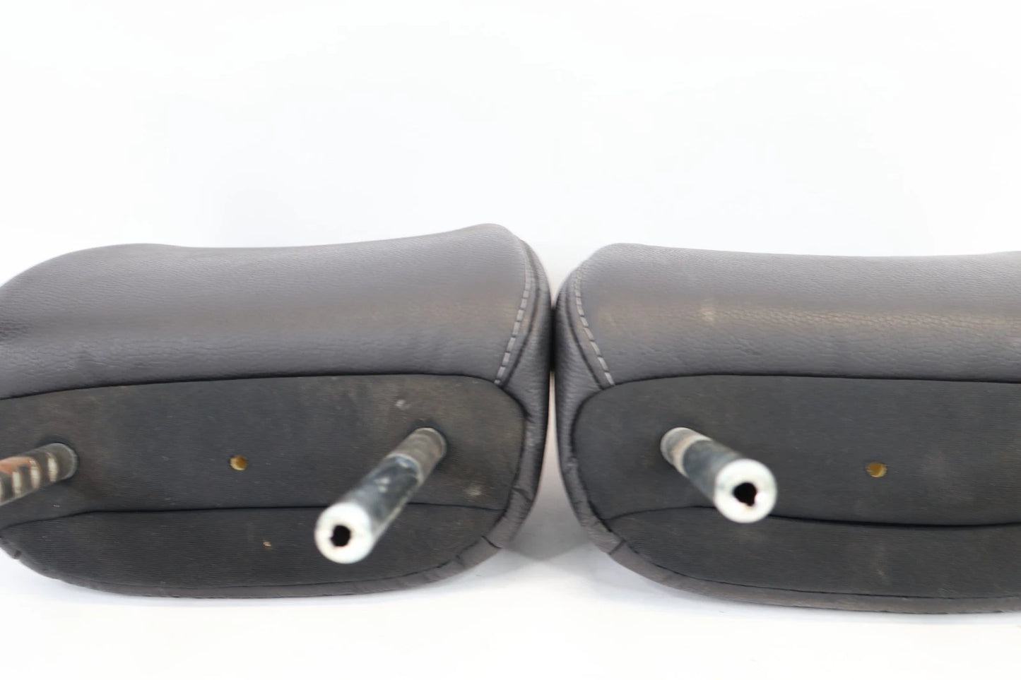 2016-2022 HONDA PILOT FRONT LEFT RIGHT SEAT HEADRESTS PAIR BLACK LEATHER OEM