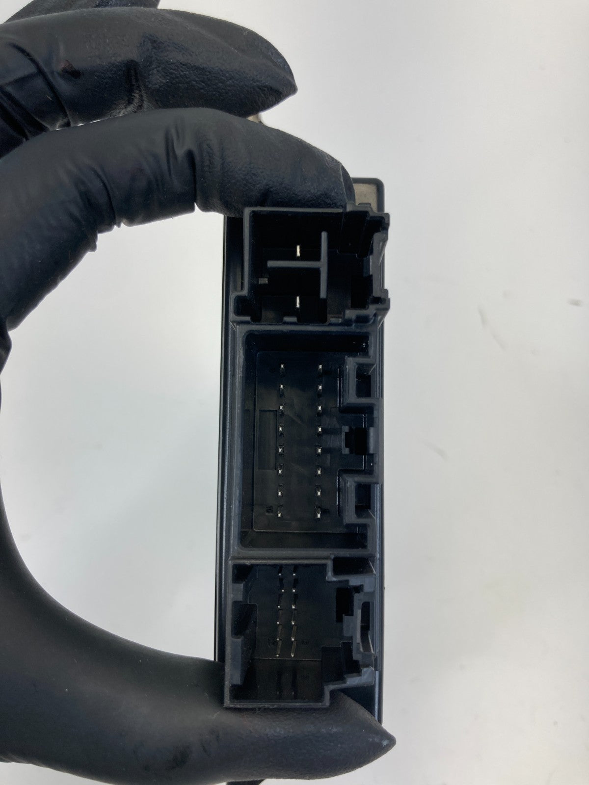 10 11 12 13 14 15 16 17 GMC Terrain Front Seat Heat Control Module 13582417 OEM