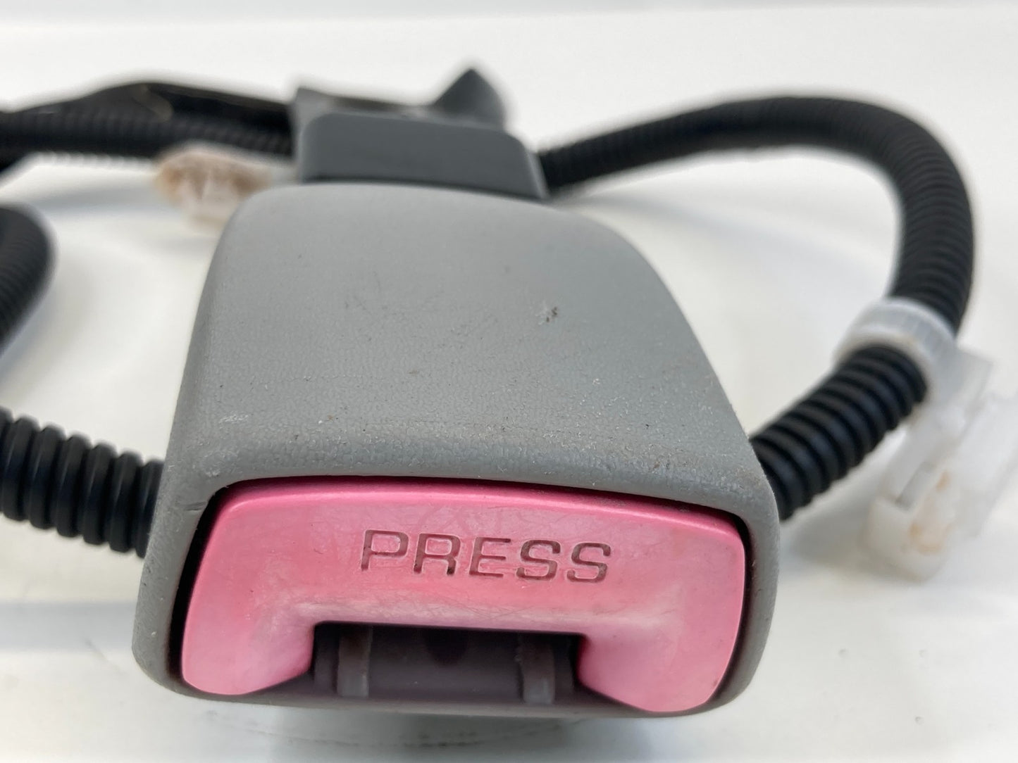 2008 2009 2010 Toyota Highlander Front Seat Belt Buckle Assembly